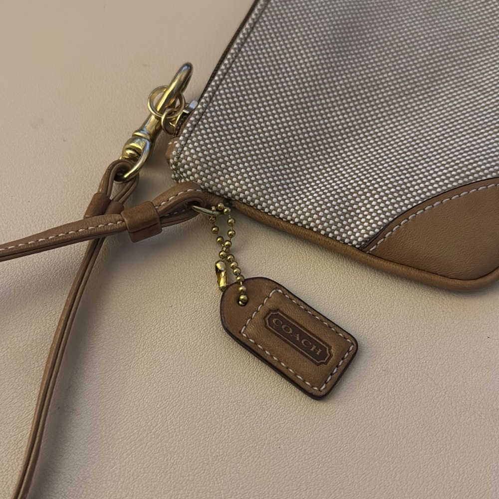 Vintage Coach Small Wristlet | Tweed Fabric & Leather Zip Pouch Tan - Picture 4 of 8